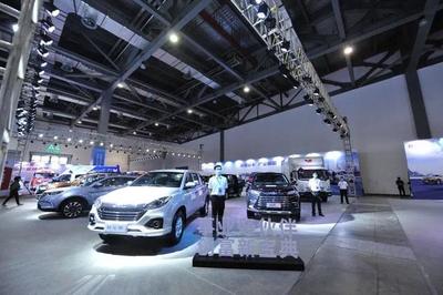 江鈴多款熱銷車型亮相省產汽車展示洽談會，引領區域汽車消費新熱潮